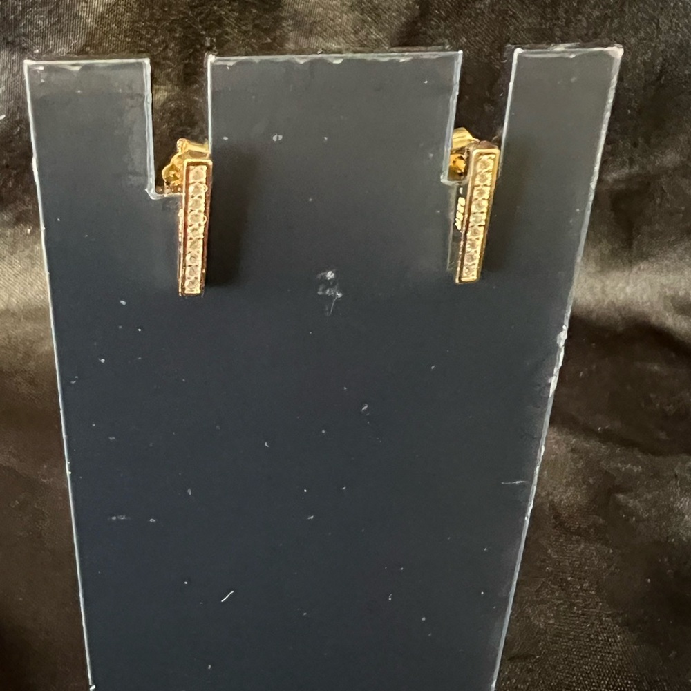 Beautiful stud 925 K earrings